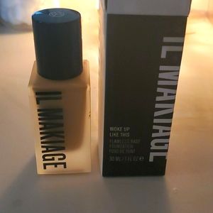 IL Makiage Woke Up Like This Foundation color 105
